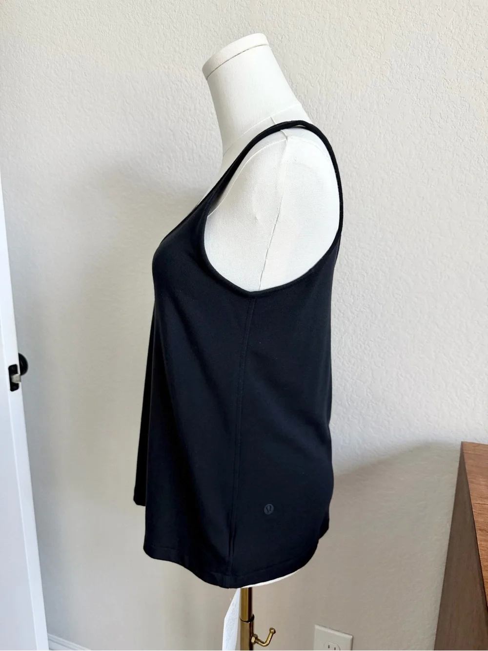 Lululemon NWT BeCalm V-Neck Tank Black Size Small Soft Modal French Terry